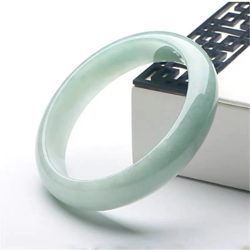 Pulseira de jade verde brilhan - Lighting avaliação e preço