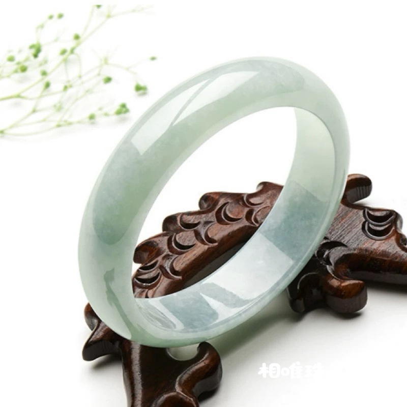 Pulseira, bracelete de jadeite - Lighting avaliação e preço